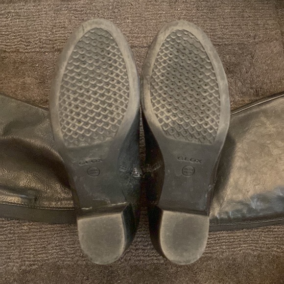 GEOX - black leather, nicely lined, grippy soled, knee high boots - size 5 - Picture 7 of 8